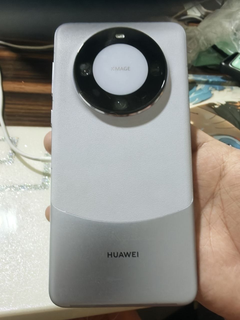 出华为Mate 60 Pro 24000p …-manila58.com