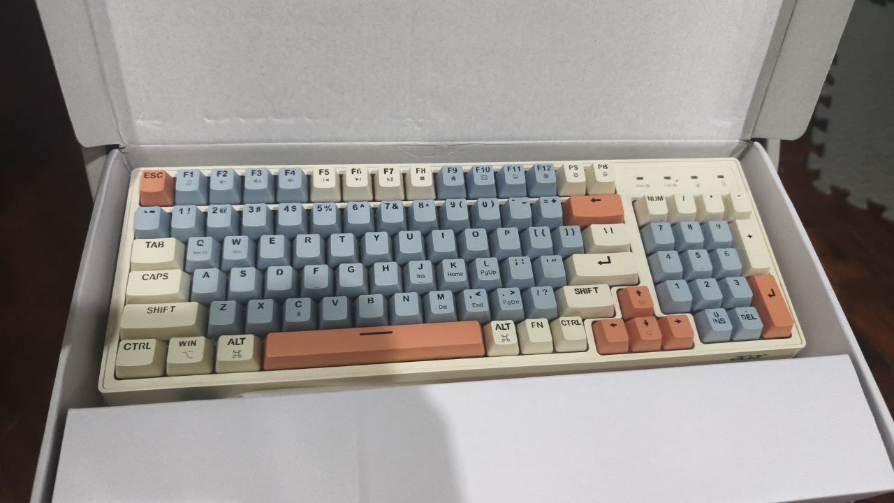 99新蓝牙键盘 1000p-manila58.com