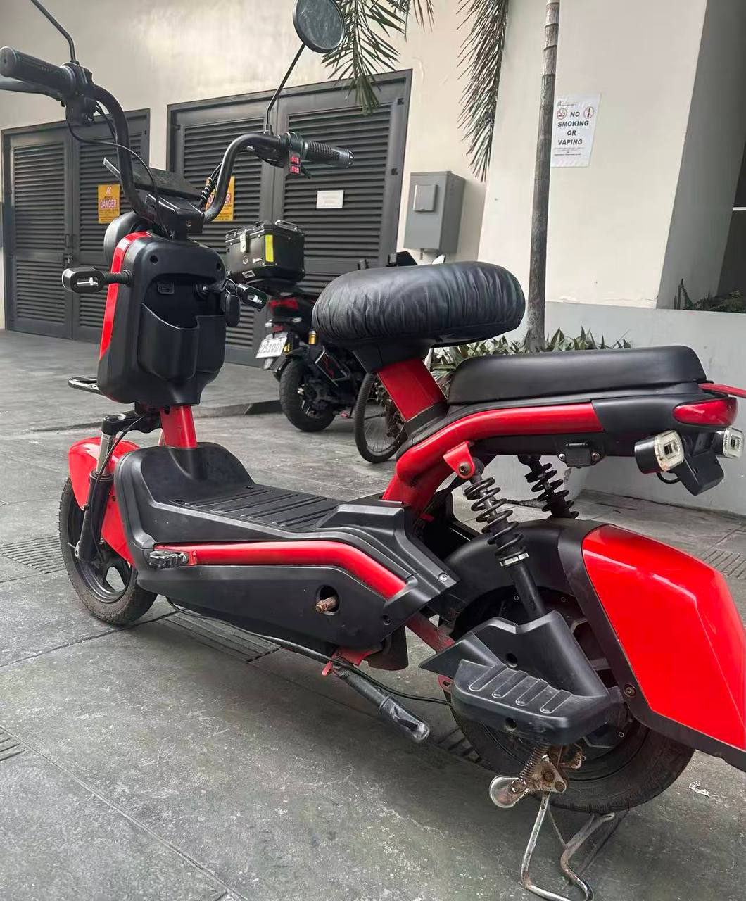 便宜出三辆电动车！ 黑色电摩19000p电池…-manila58.com