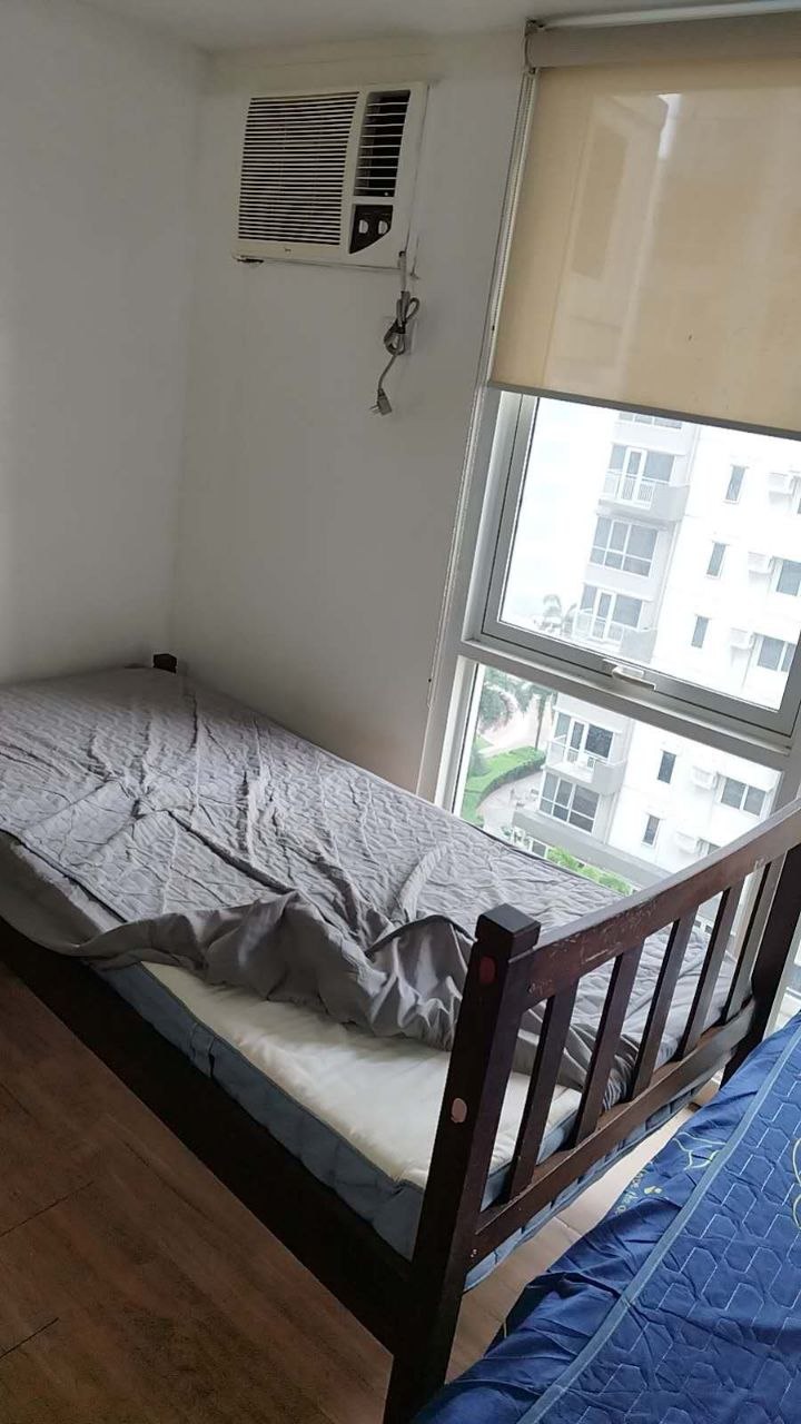 出售两床 包含床垫-manila58.com