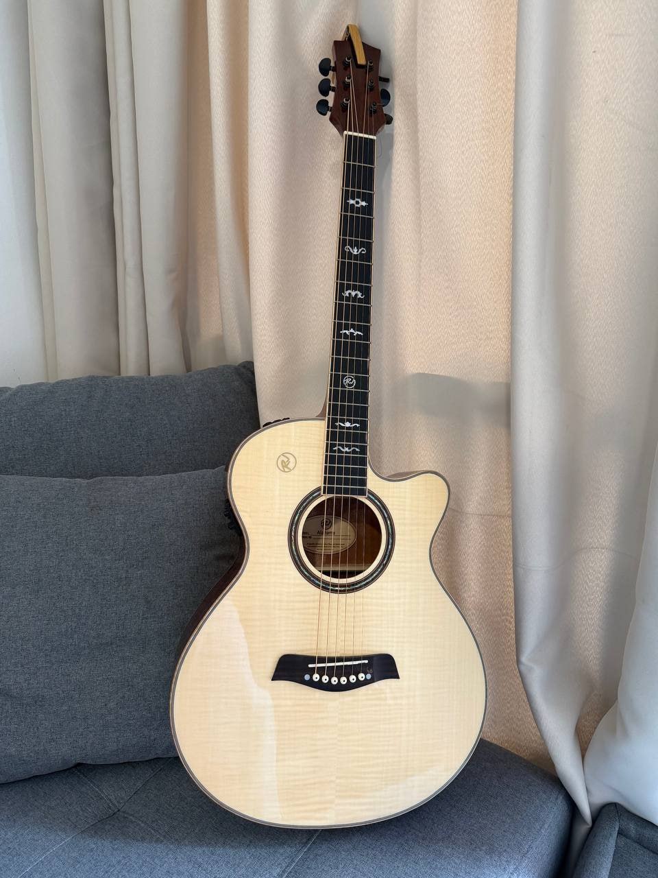 🎸 吉他低价转让！ 刚买不久，99新，成色非…-manila58.com