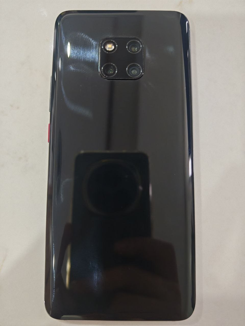 图1-2：华为mate20 Pro 曲面带指…-manila58.com