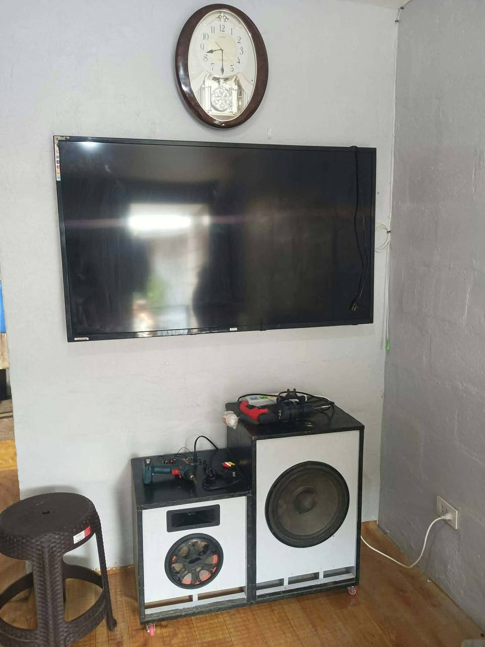 电视：智能电视，8GB 扬声器：组装-manila58.com