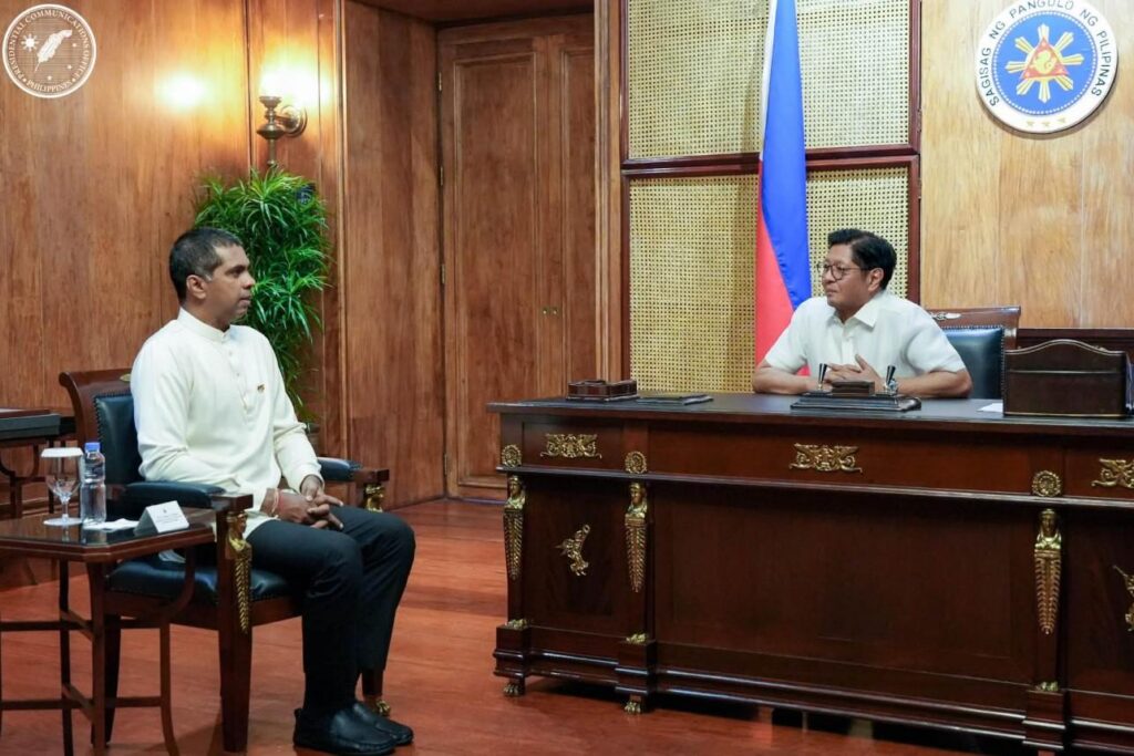 菲律宾总统马科斯送别斯里兰卡大使-manila58.com