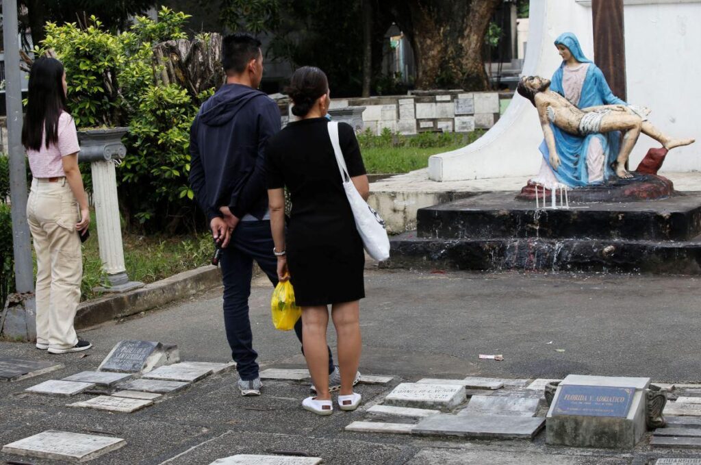 残障人士盼安达斯节墓地安全通行-manila58.com