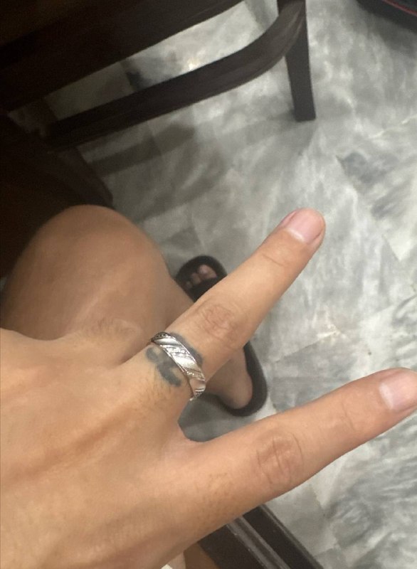 #网友投稿：《我叫阿威，一个纯废物的…-manila58.com
