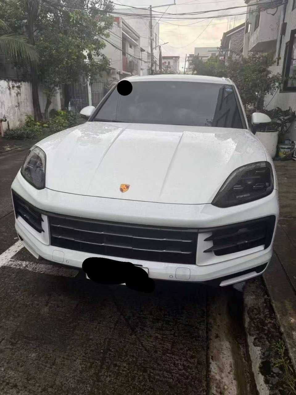 2024款保时捷卡宴🔥准新车况-manila58.com