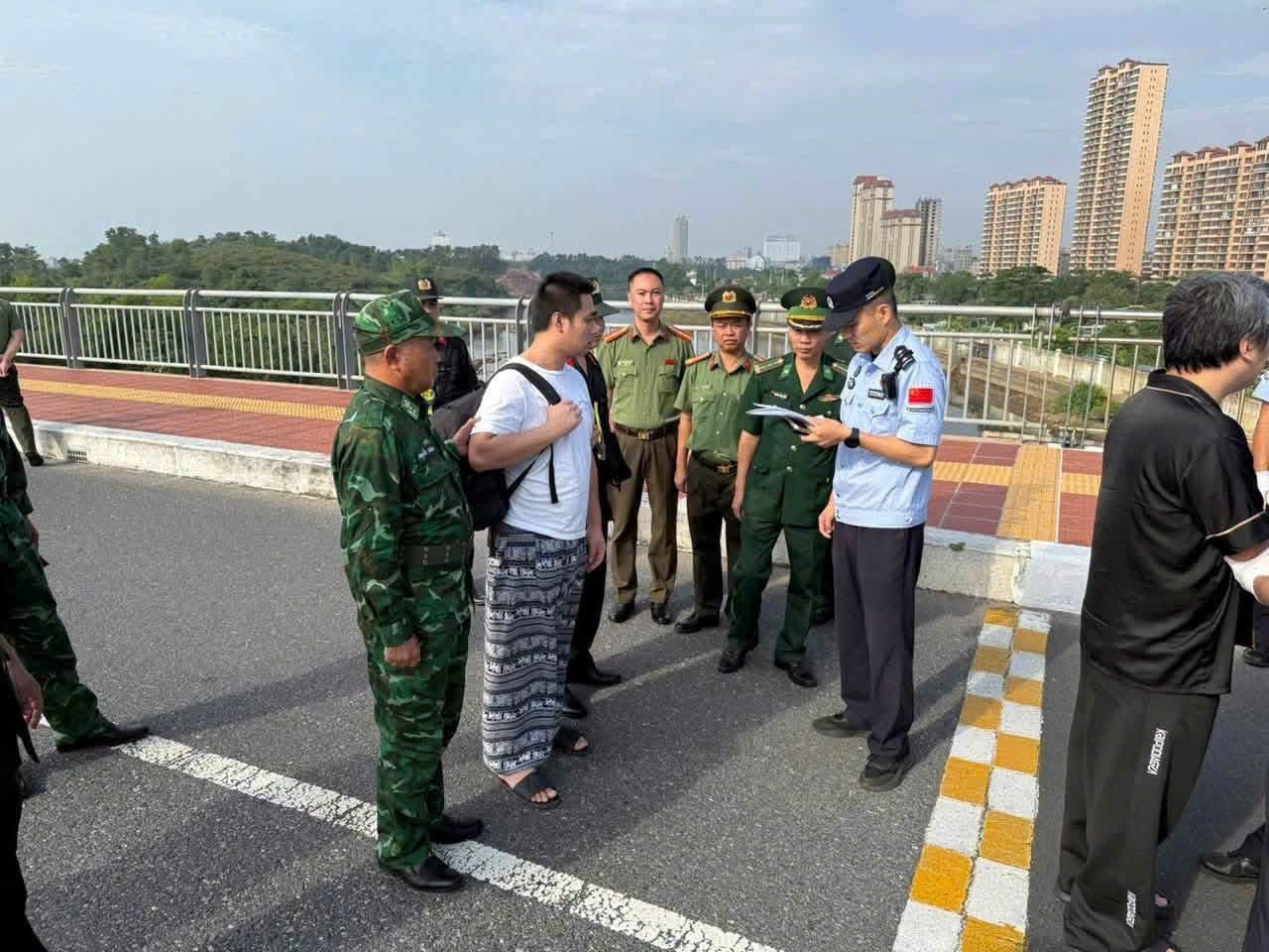 #越南新闻 岘港市公安出入境管理处查获并处理4名非法入境越南-manila58.com