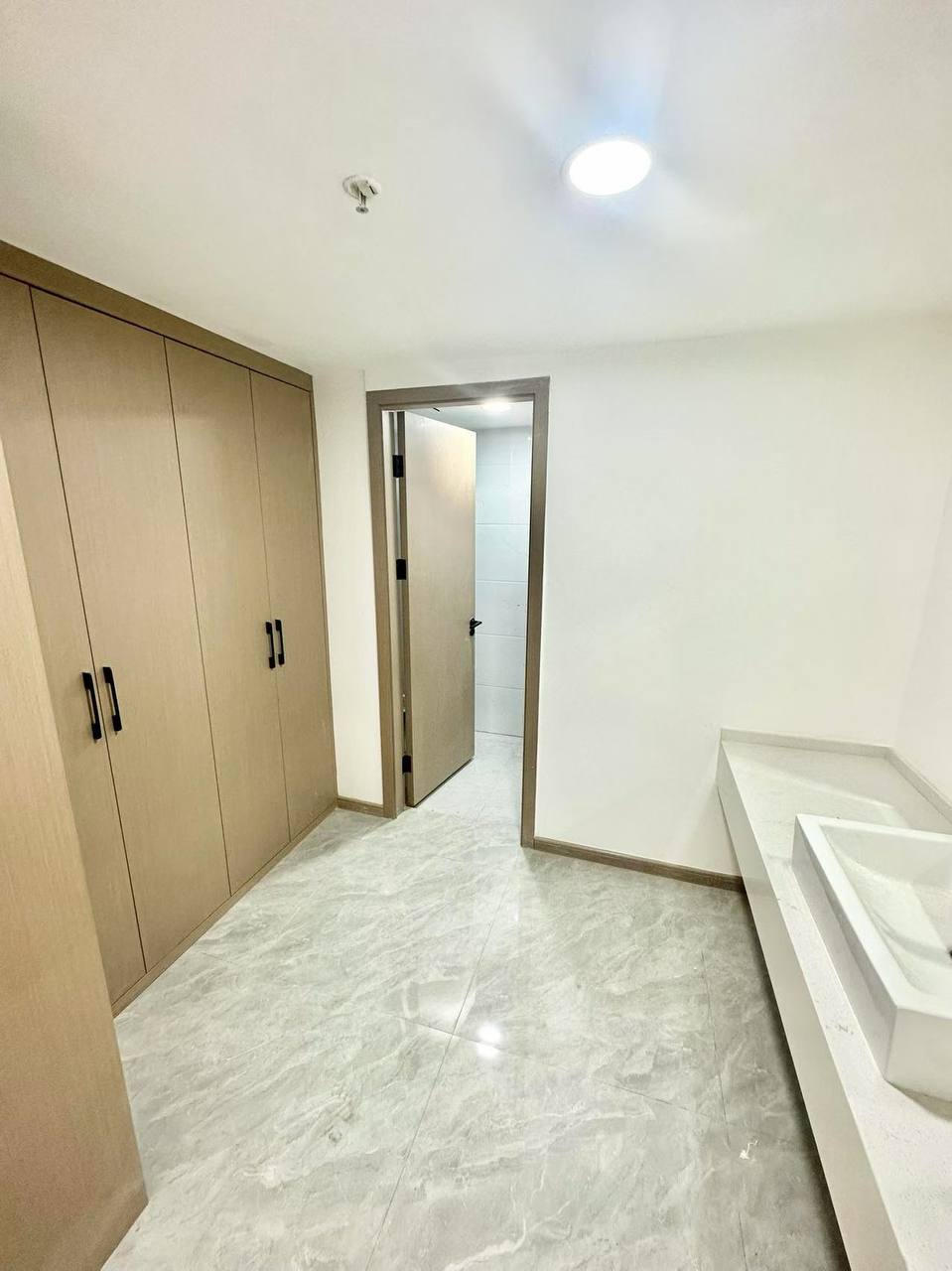 #海港酒店 三房一厅出租-manila58.com