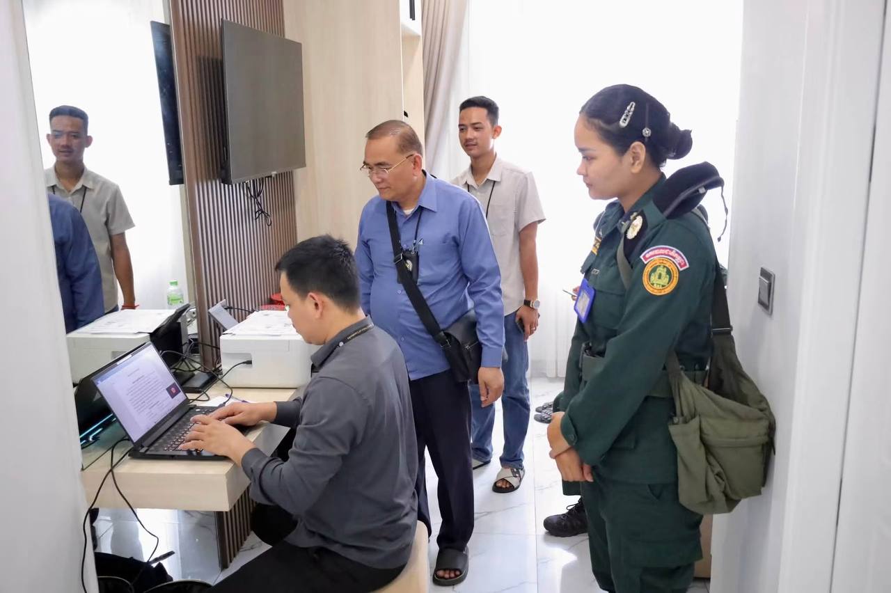 #柬埔寨资讯：巴域N98（3）号酒店遭市政府突袭，涉事人员疑-manila58.com