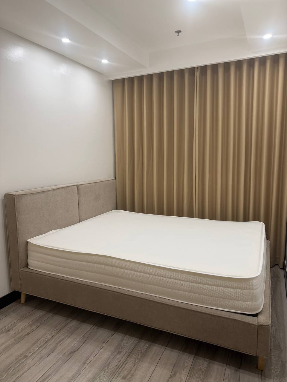 #金湾御景 俩房一厅带阳台出租-manila58.com