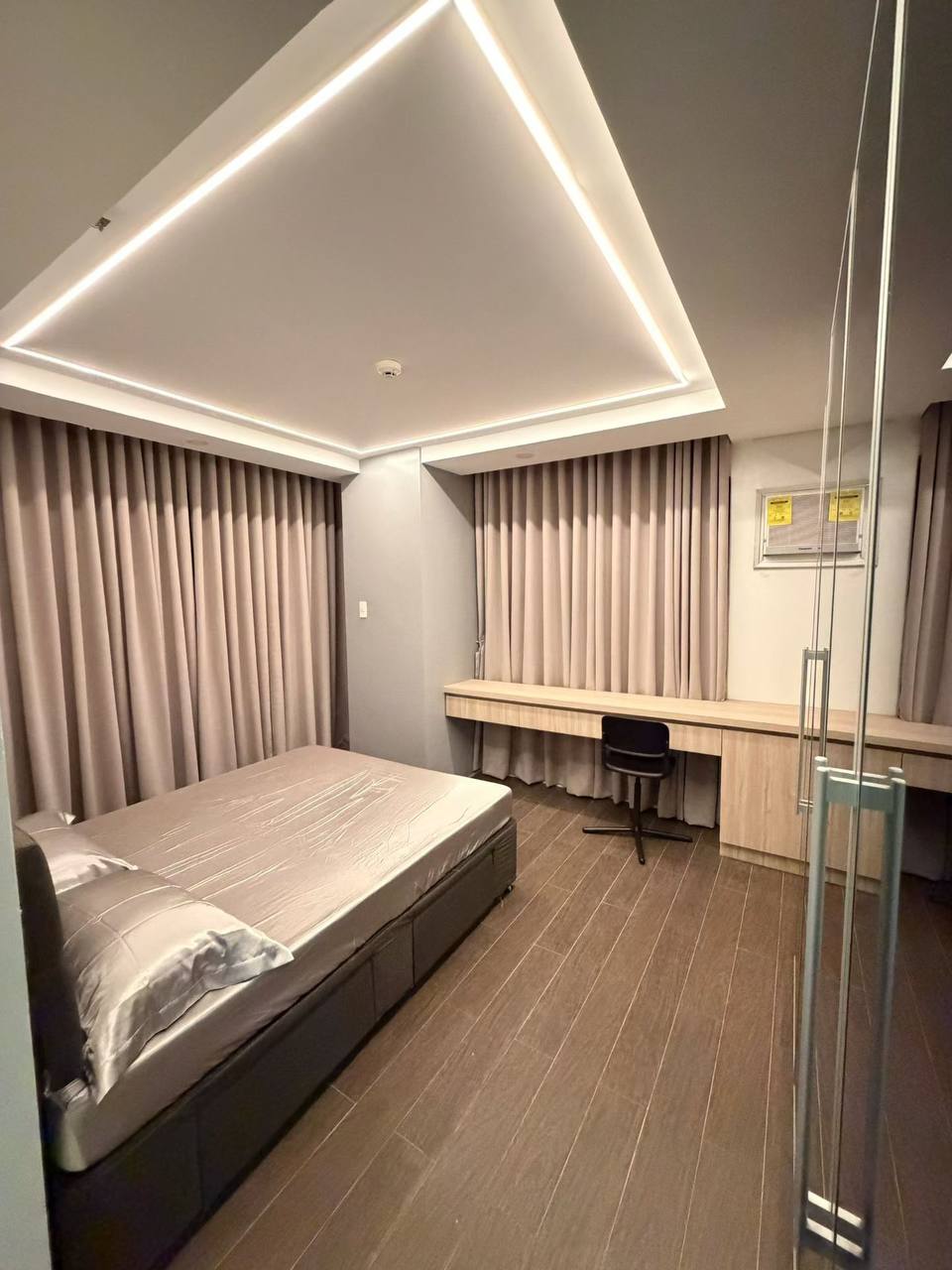 #金凤凰 Oceanaire-manila58.com