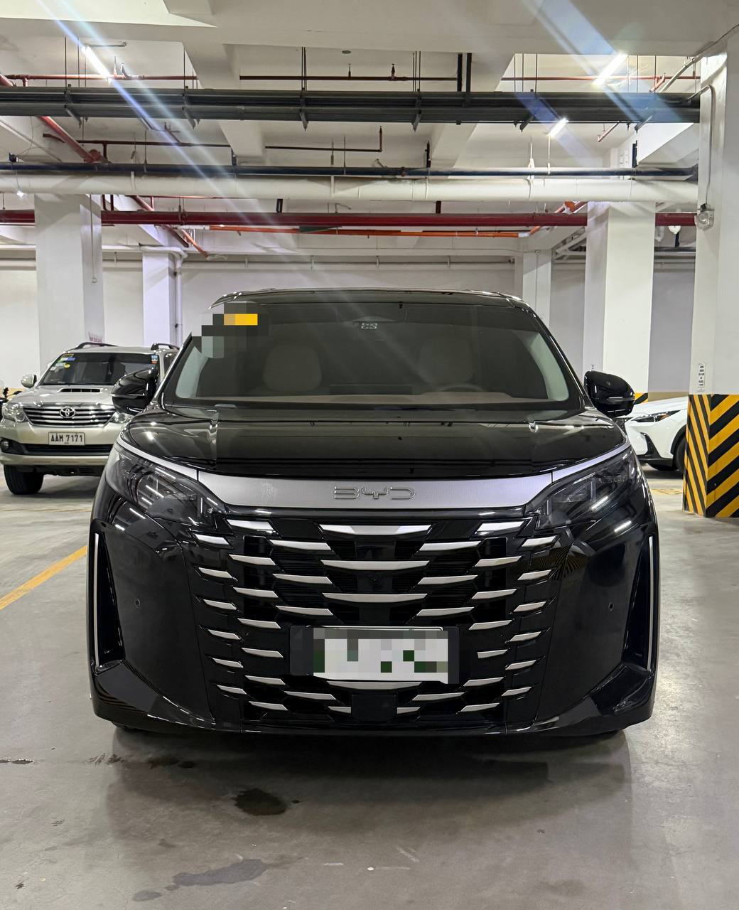 2026 BYD EMAX 9 绿牌油电混动不限号。高端新能-manila58.com