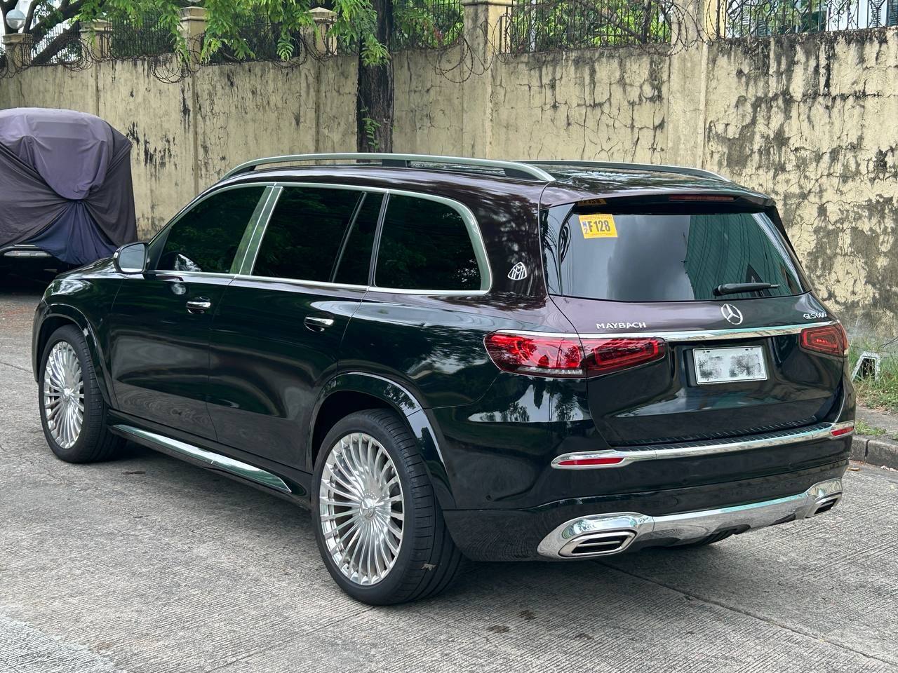 2022年 奔驰gls600 9000多公里 准新车车况-manila58.com