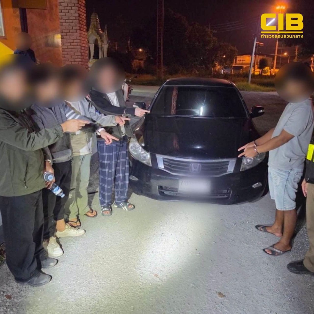 #泰国新闻 泰国警方公路截查轿车，抓获4名中国籍人员，涉嫌非-manila58.com