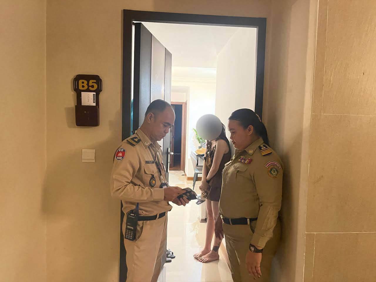 🇰🇭金边突查涉嫌网络诈骗窝点，8名越南籍人员被捕-manila58.com