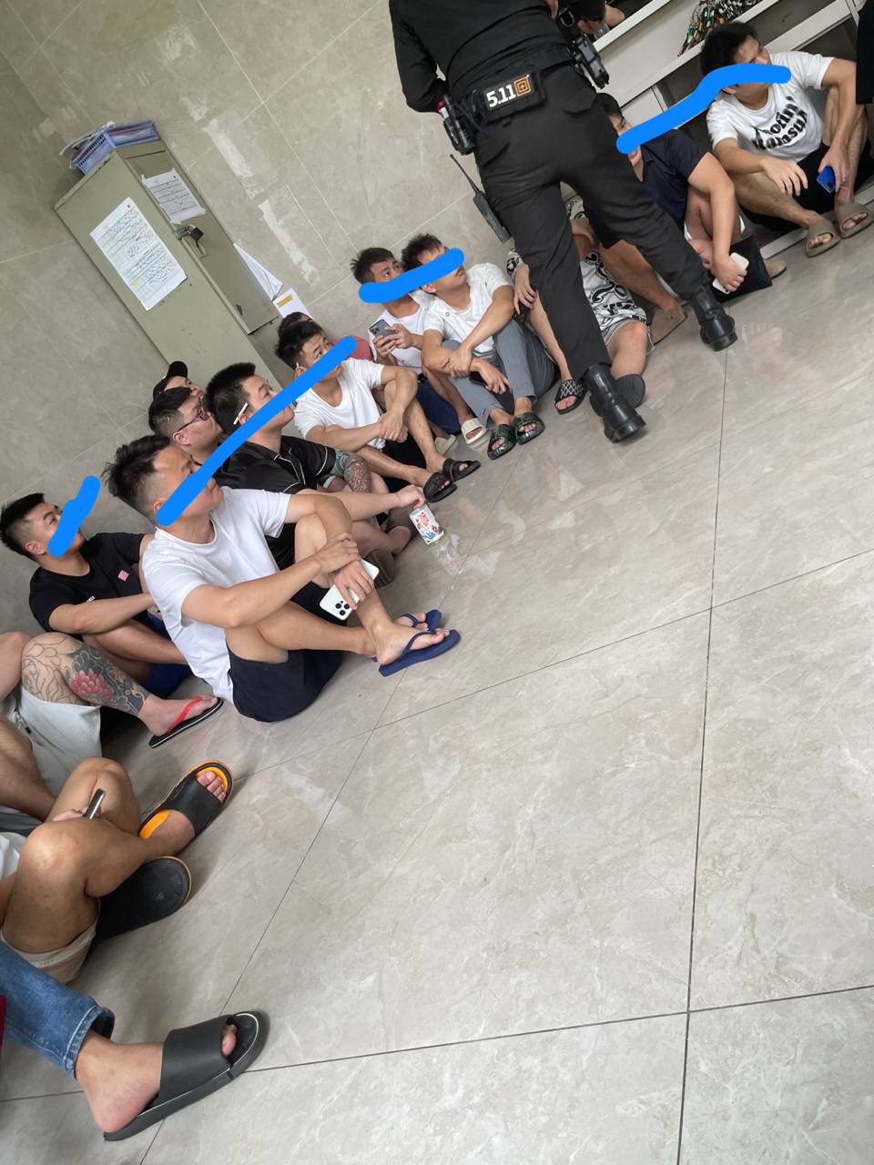 #最新消息：西港星汇海景湾的大巴车已经就位，不少人要被拉走，-manila58.com