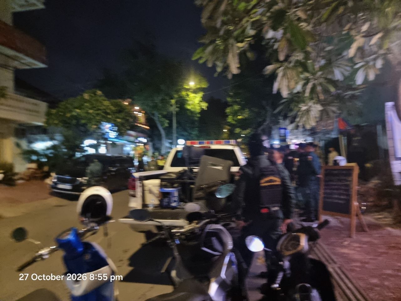#网友投稿：金边隆边区切春内斯分区，一处打野地点被围了，目前-manila58.com