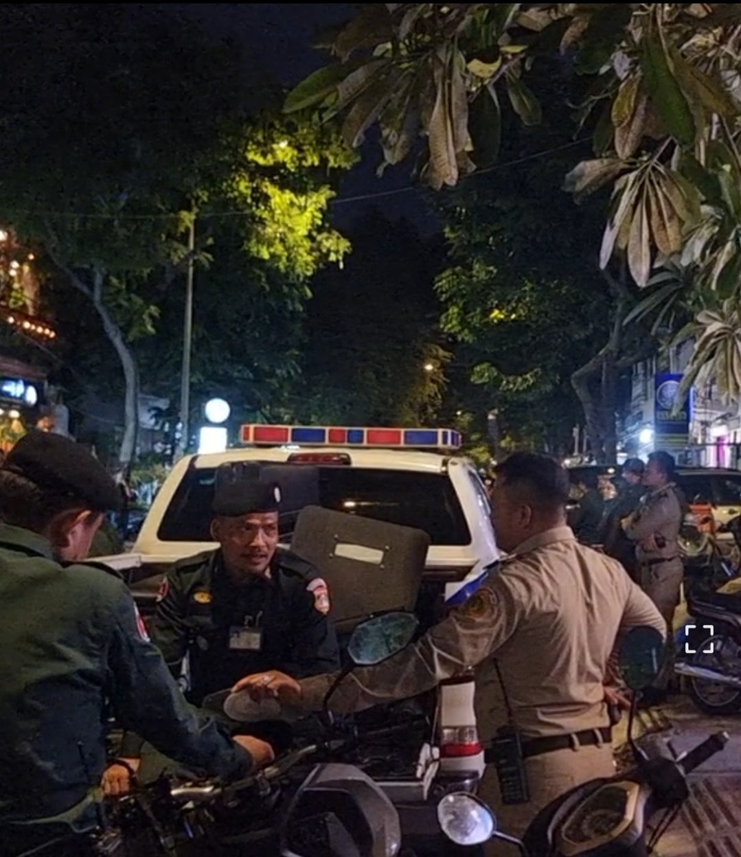 #网友投稿：金边隆边区切春内斯分区，一处打野地点被围了，目前-manila58.com