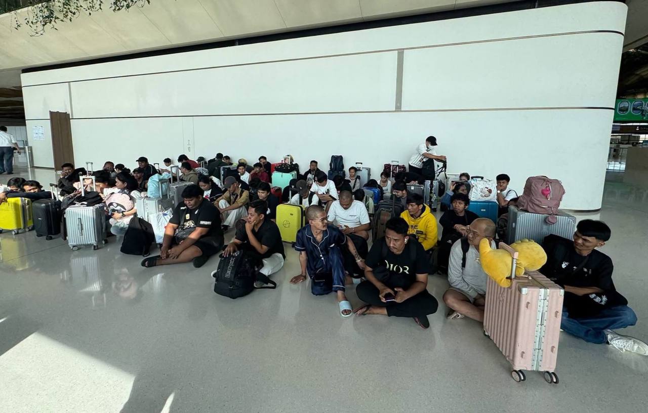 柬埔寨遣返72名印尼人，涉及网络诈骗、非法居留及非法工作！-manila58.com