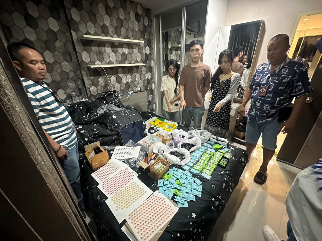 #泰国新闻 团伙被一网打尽！缉毒警察设局诱捕破获“K粉电子烟-manila58.com