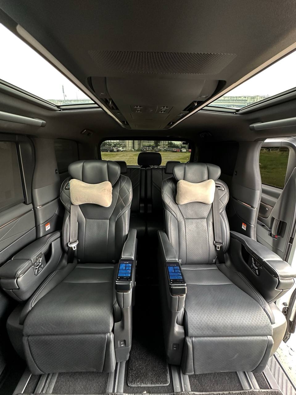 2025油电混动阿尔法，2.7w公里，4s店保养，私人一手车-manila58.com